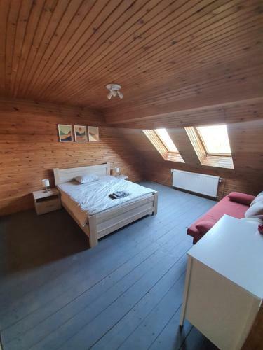 Riverside Holiday House Apartments