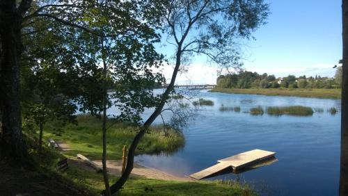 Riverside Holiday House Apartments