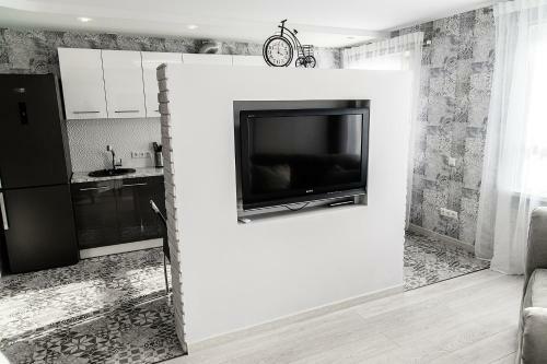 New Bright Stylish Apartment Near Riga
