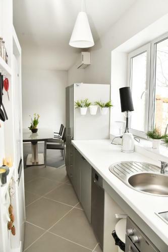 Garden View Home
