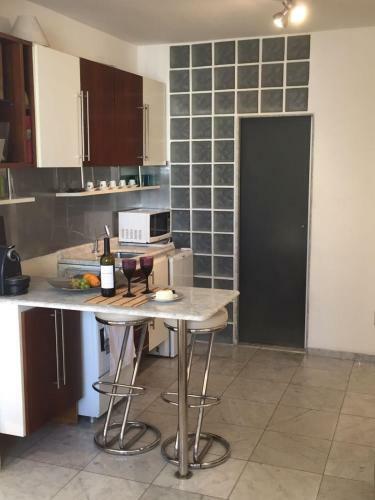 Apartamento Copacabana: Lounge Lindo, Confort�vel E Com Vista Do Mar