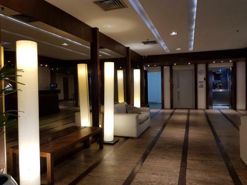 Apartamento Amplo Im�vel Copa Posto 6 - Piscina E Garagem