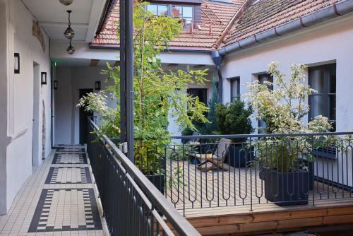 Rooma Apartments
