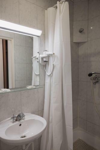Motelis Gari?nai
