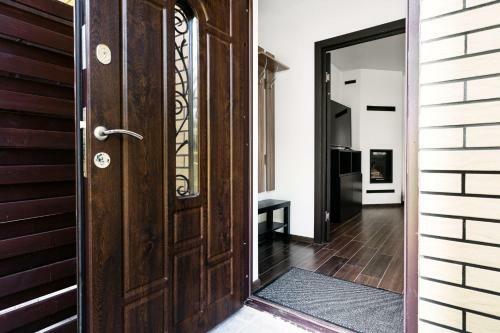Between Two Lakes - 3 Apartment