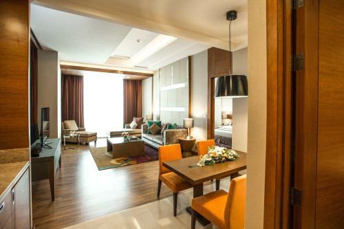 The Grand Fourwings Convention Hotel Bangkok