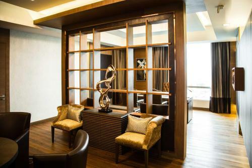 The Grand Fourwings Convention Hotel Bangkok