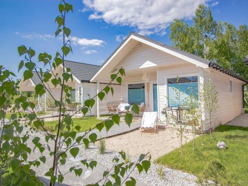 Pleasant Holiday Home In Dar?owo With Terrace