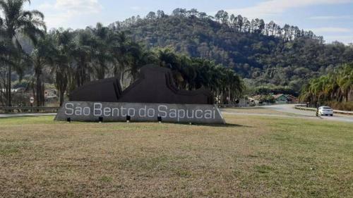 Casa Do Descanso Em S�o Bento Do Sapuca�