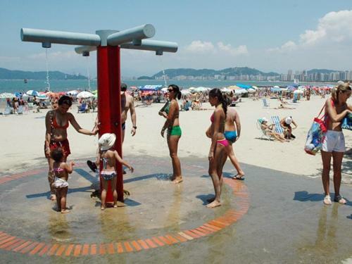Apartamento Kitnet Frente A Praia Embare