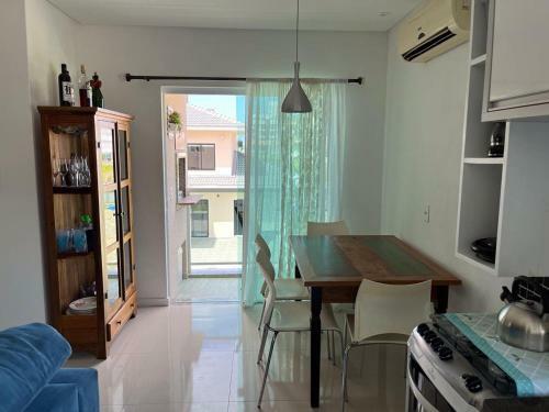 Apartamento Confort�vel 2 Quartos