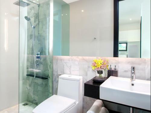 The 8 Pool Villa