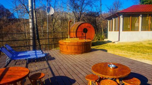 Apartamento Pensiunea La Buruiana