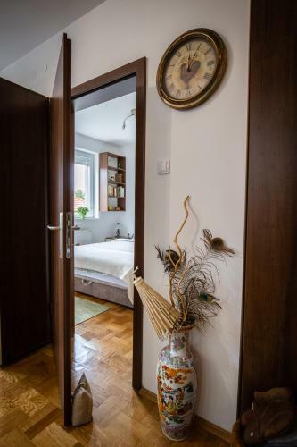 Crystal Apartment