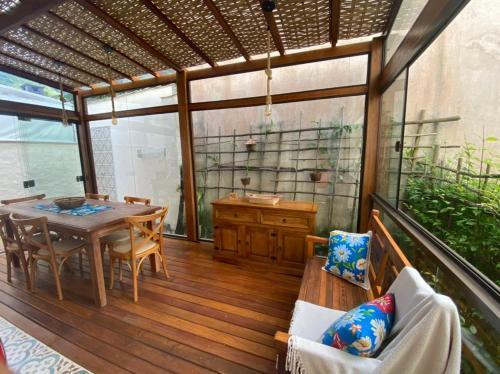 Linda �rea Gourmet Com Ducha Privativa