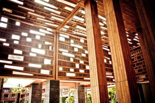 Hotel Hansar Samui Resort & Spa
