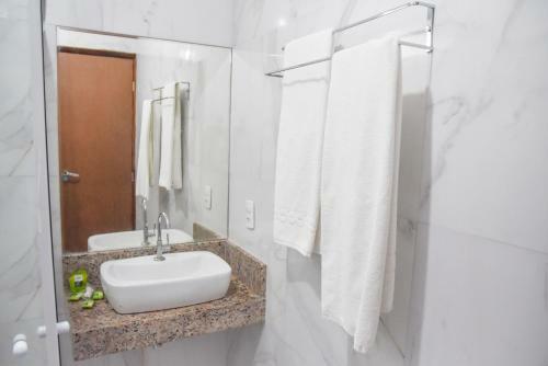 Hostal Duna�s Guest House