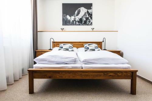 Hostal Chalet Nova Lesna Mountain View