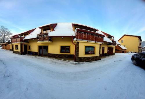 Hostal Apartm�ny ?urik