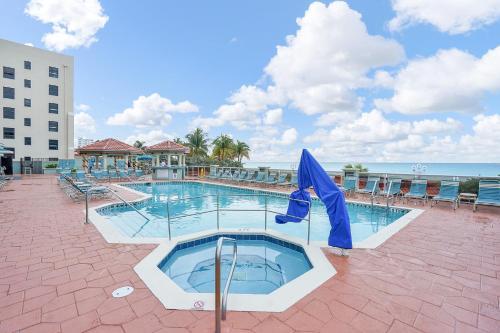 Aparthotel Hollywood Beach Tower