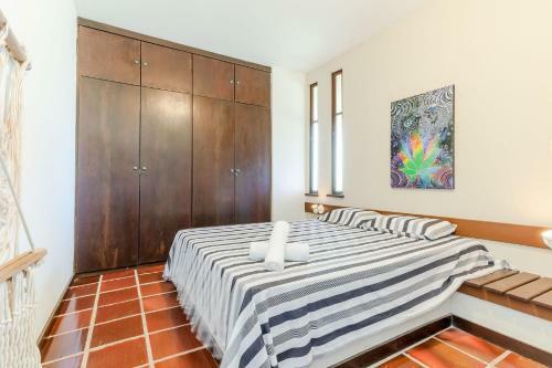 It35 �tima Casa 6 Quartos, P� Na Areia - Itacimirim