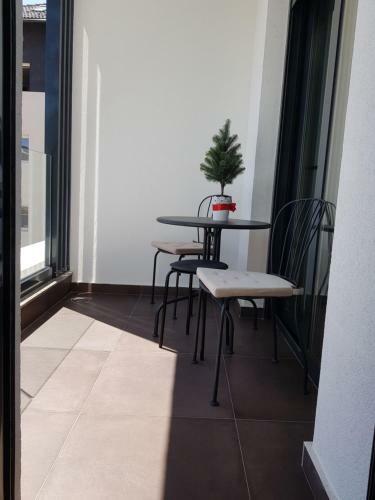 Sunstone Apartment