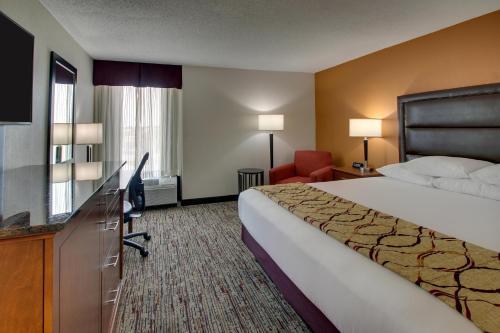 Posada Drury Inn & Suites Evansville East
