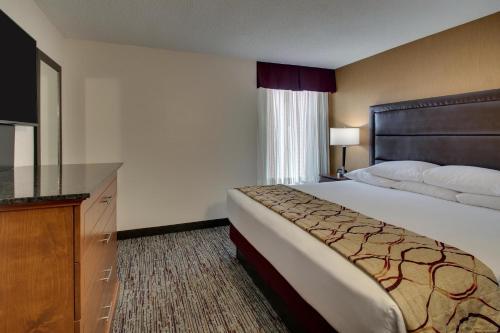 Posada Drury Inn & Suites Evansville East