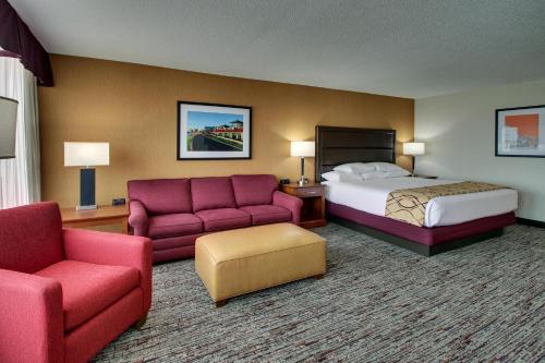 Posada Drury Inn & Suites Evansville East