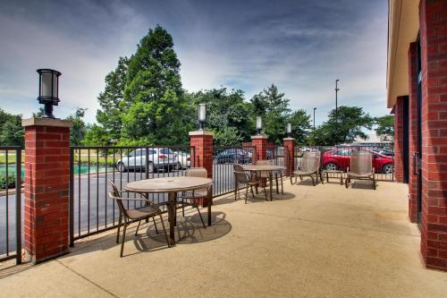 Posada Drury Inn & Suites Evansville East
