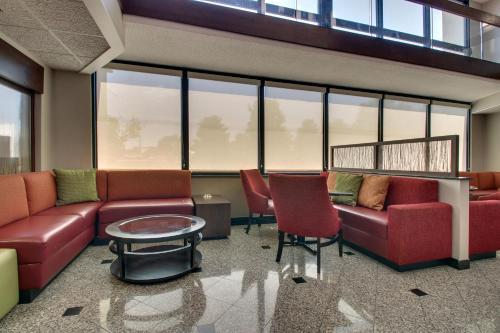 Posada Drury Inn & Suites Evansville East