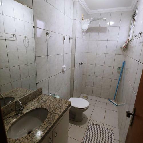 Quarto Em Apto Santa M�nica