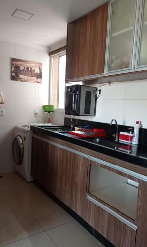 Quarto Charmoso E Agrad�vel � 5 Minutos Do Centro
