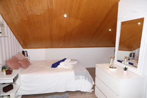 Agradable Casa Con Piscina En Gondomar(val Mi�or)