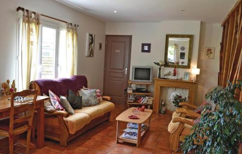 Holiday Home Gite De La Lombardie