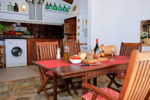 Yourhouse Can Guaita, Villa With Private Pool In Pollensa