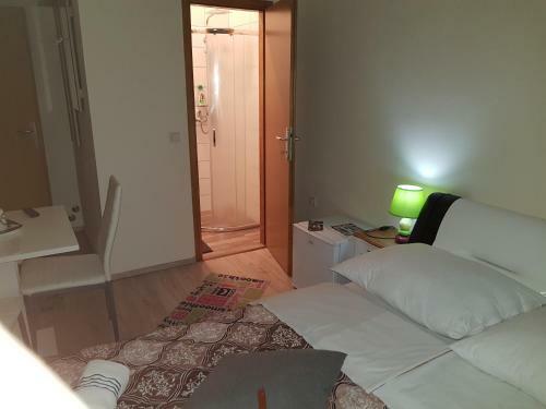 Hostal Elg Rooms