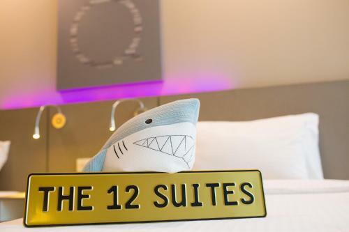 Hotel The 12 Suites @ Empire Damansara