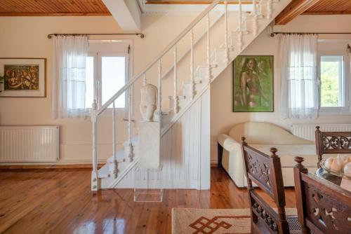 Art Gallery Villa