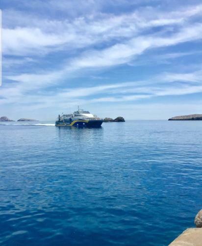 Glaros Luxury Apartments In Folegandros