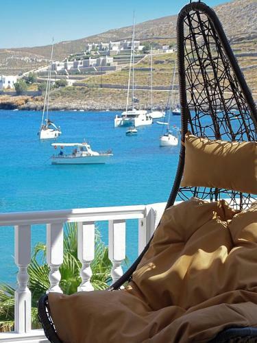 Glaros Luxury Apartments In Folegandros