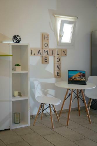 Glaros Luxury Apartments In Folegandros