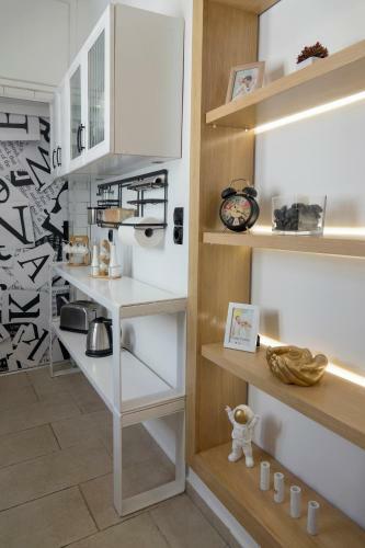 Glaros Luxury Apartments In Folegandros