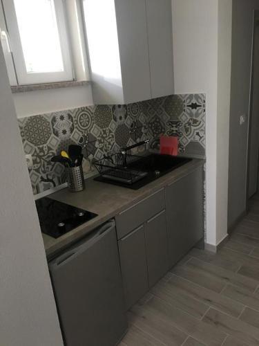 Apartments With A Parking Space Makarska - 16496