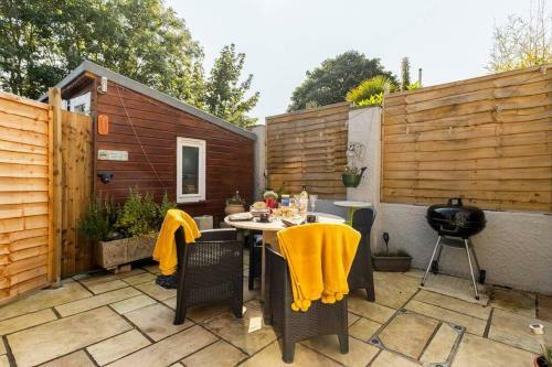 Apartamento Superb Annexe, South Facing Patio, Drive Parking