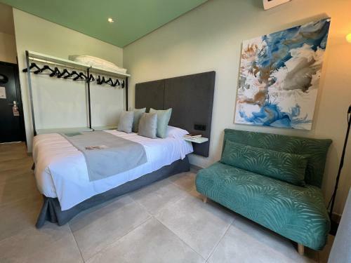Hostal On The Residence