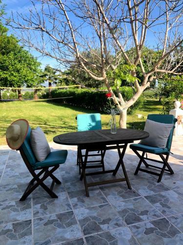 Preciosa Casa Con Enorme Parcela Y Piscina Privada