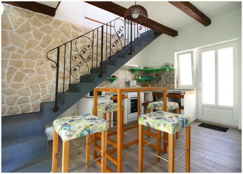 Apartamentos Makol