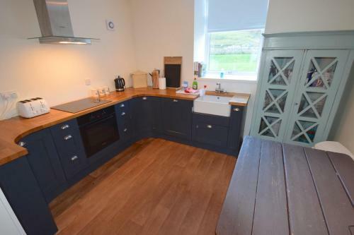 Beach House - Carrick Castle