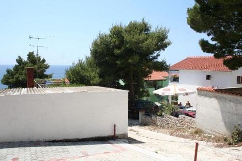 Apartments By The Sea Bilo, Primosten - 3090
